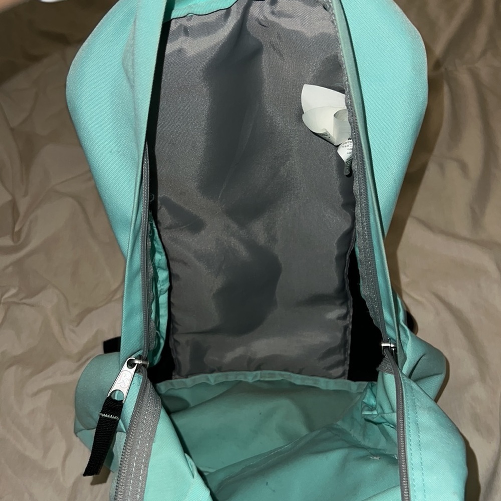 Backpack - Picture 4 of 4